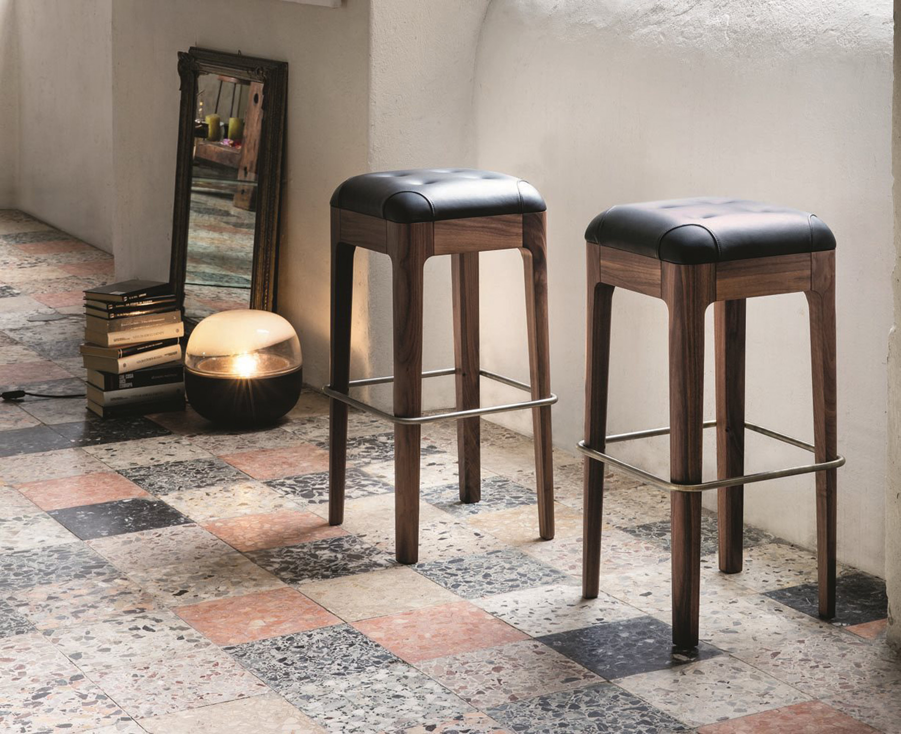 Webby Stool 1